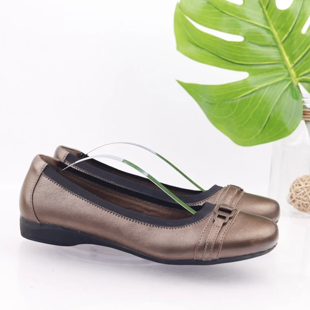 Clarks Shoes Womens Kinzie Light Ballet Flat Size 9 M Bronze Tan Comfort Cap Toe